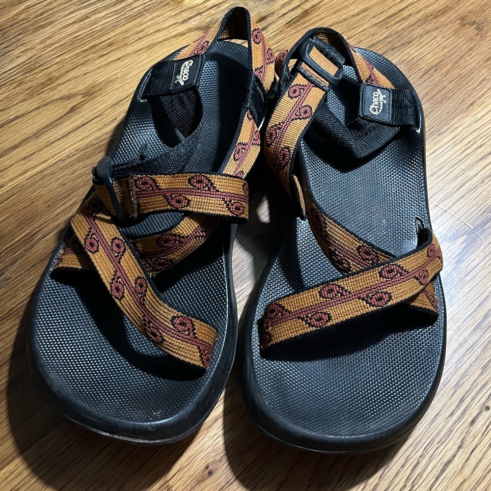 Chaco Z/1 or Z/Cloud Classic Sandals Snake Eye Pattern Women’s 9 Outdoor Hiking